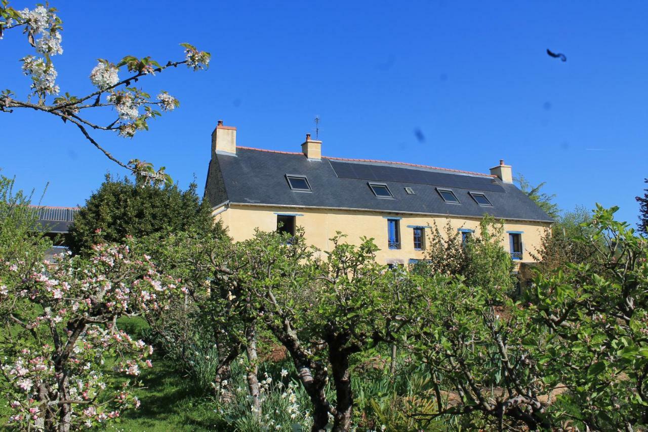 L'Ancien Presbytere Hotel Monterfil Luaran gambar